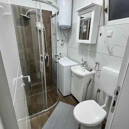 Aleja Apartment *